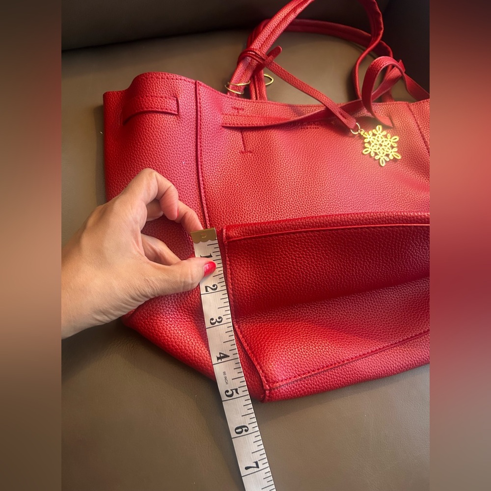 Elizabeth Arden Vibrant Red ❤️♥️Bucket and Tote Bag - Picture 17 of 17